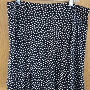 Susan Graver Printed Liquid Knit 8 Gore Pull-on Skort